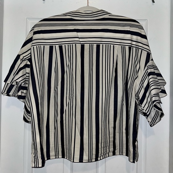 A NEW DAY Striped Boxy Button Down Blouse With Dropped Flouncy Sleeves - Picture 2 of 3
